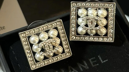 
				Chanel				Jewelry